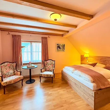 Le Val Frühstückspension