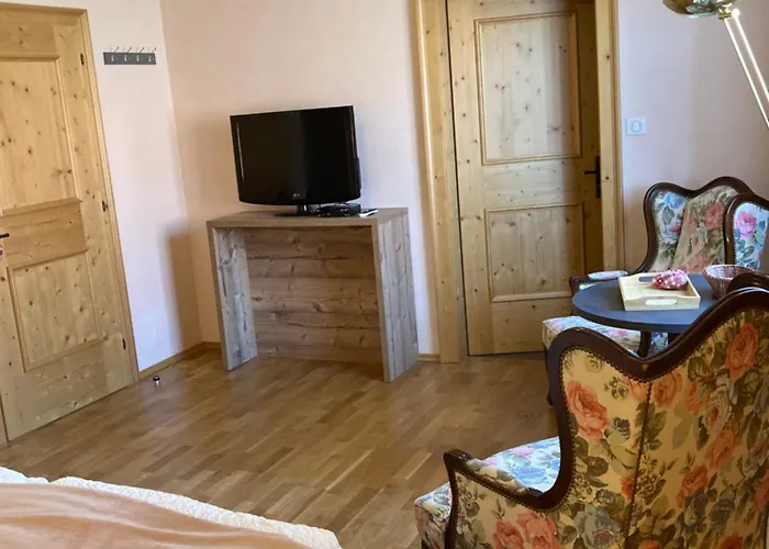 Le Val Bed & Breakfast